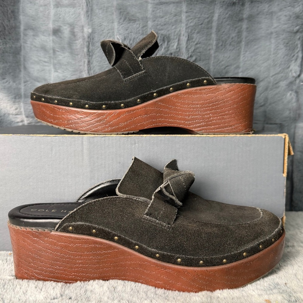 Cole Haan W25917 Black Suede Wedge Mules Studded Bow Clogs Womens 7.5 B